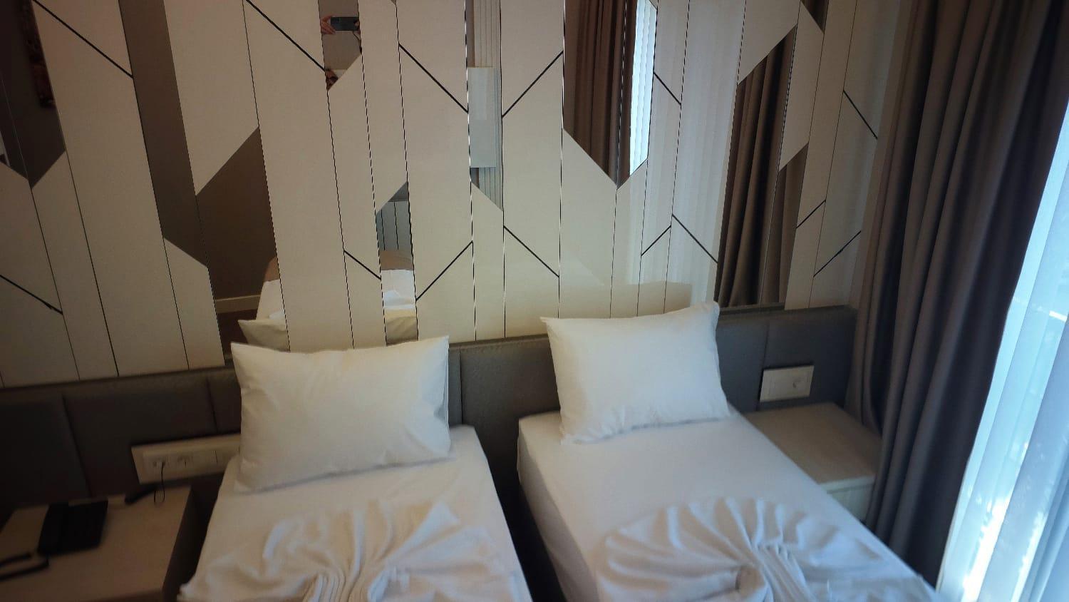 Solis Boutique Couette-café